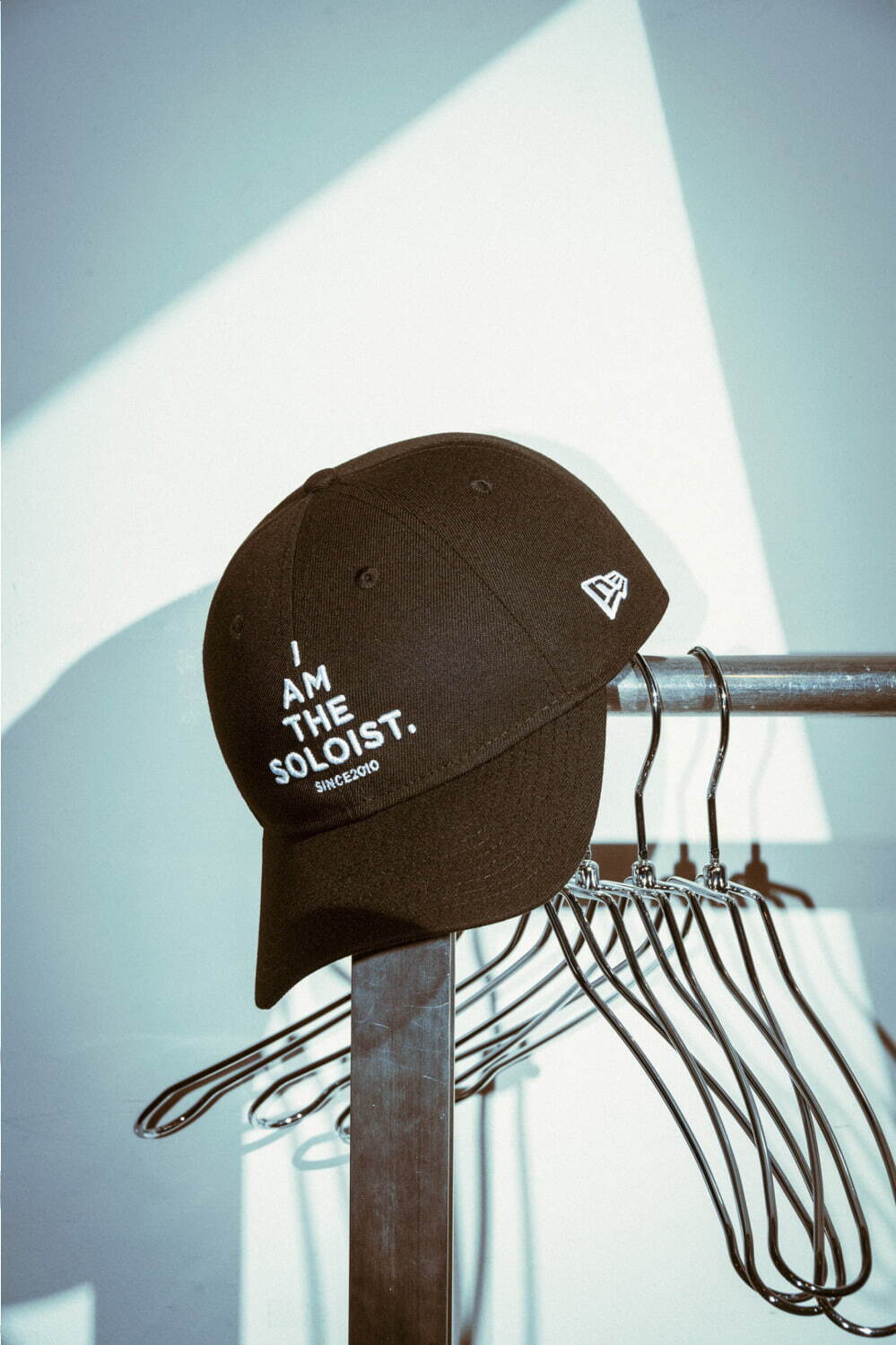 タカヒロミヤシタザソロイスト．×ニューエラのキャップ「9THIRTY