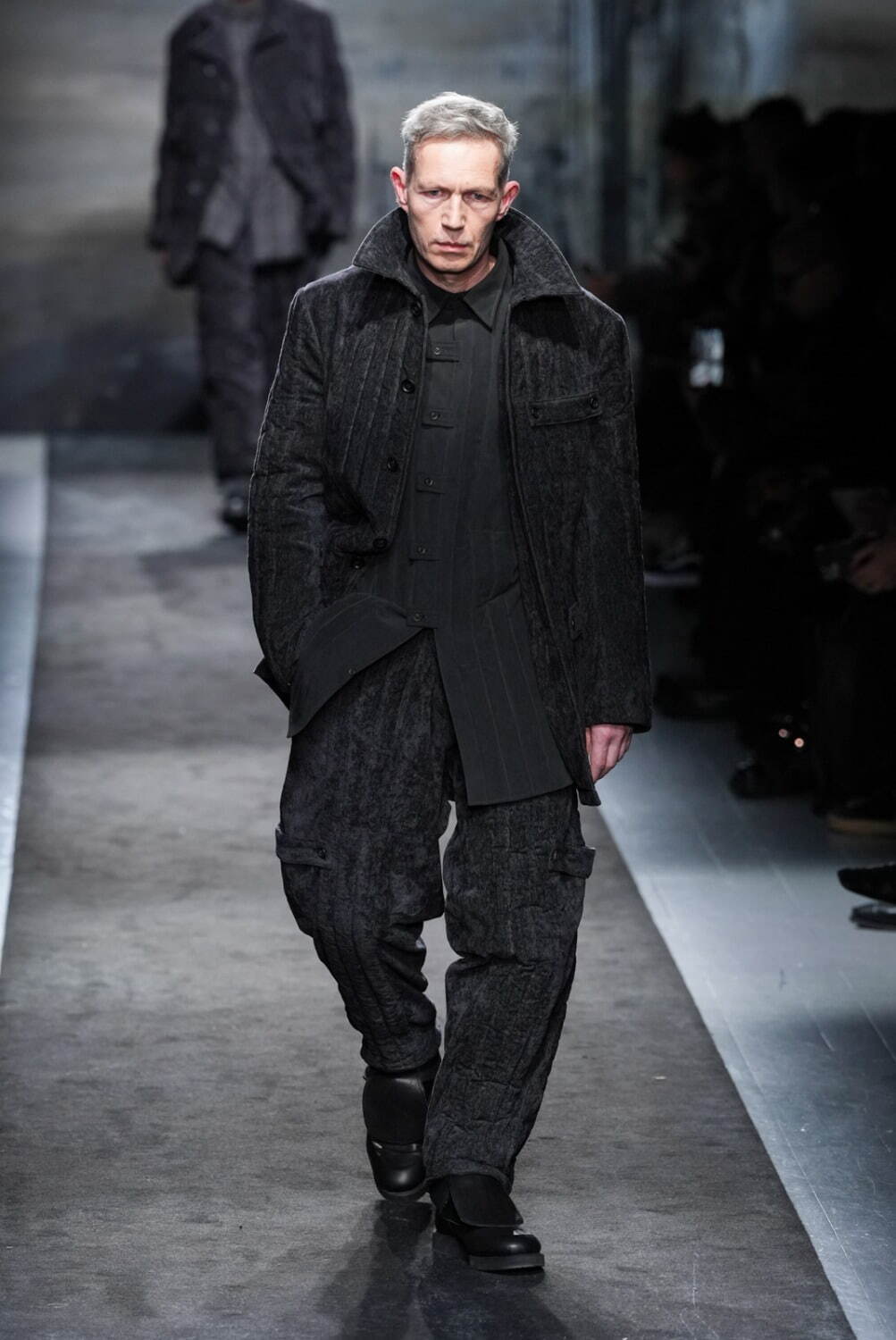 ヨウジヤマモト(Yohji Yamamoto) 2025-26年秋冬メンズコレクション