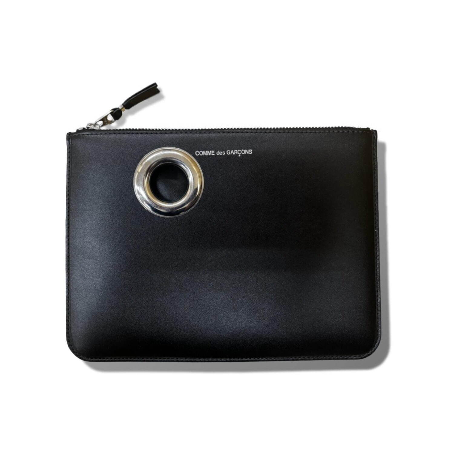 ウォレット・コム デ ギャルソン24秋冬レザーグッズ、黒ボディに大胆