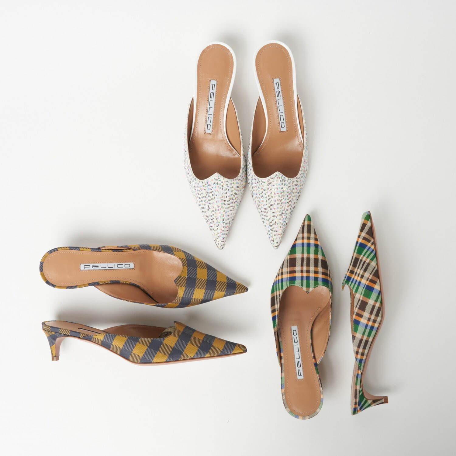 ペリーコ“アーカイブ素材”のシューズ、スパンコール輝くパンプス