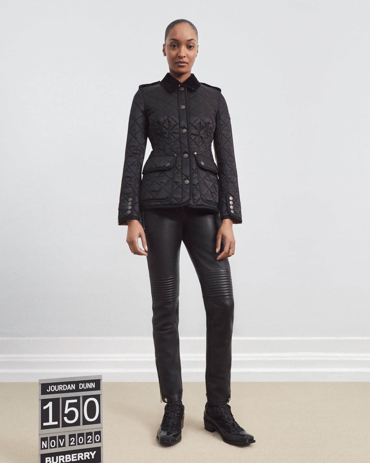 バーバリー「トレンチコート×キルティング」のドッキングアウター