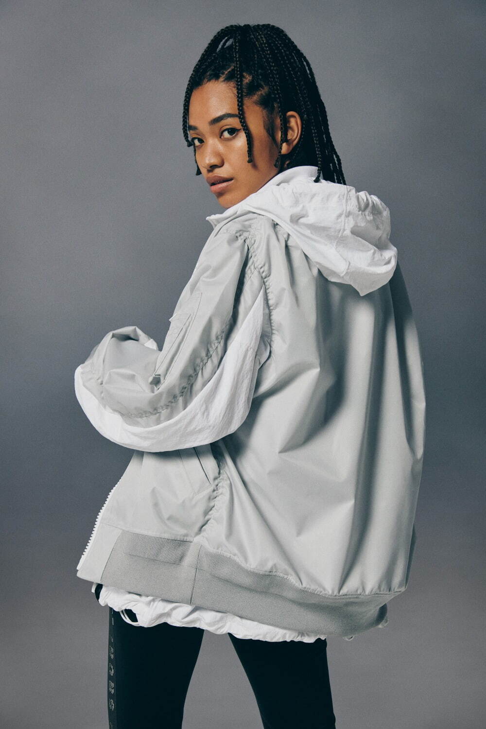 写真3/16｜ナイキ×sacaiコラボウェア、スポーツウェアをドッキングした