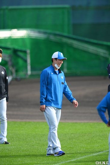 選手と同デザインのオンフィールドアパレルが販売開始！ | 北海道日本