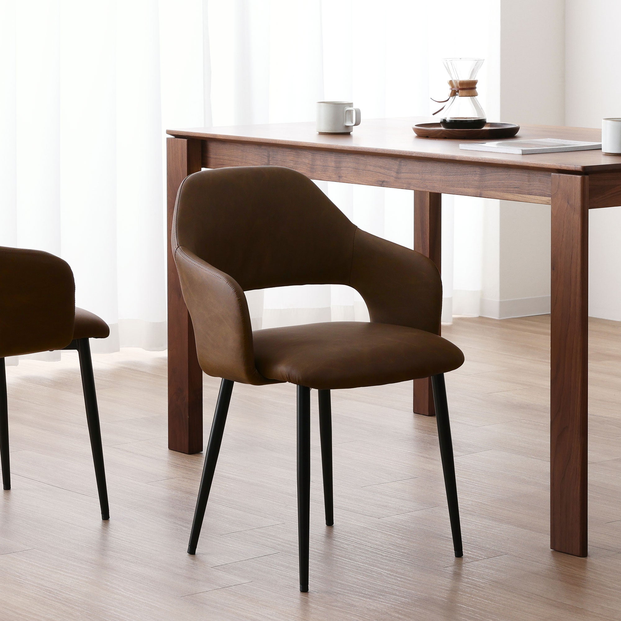 あす着]ダイニングチェア 曲線 カーブ PUレザー スチール フェイク