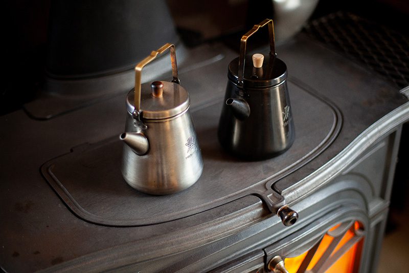 1.0Lトリップケトル（サテンブラック）｜製品を見る｜薪⽕の総合商社