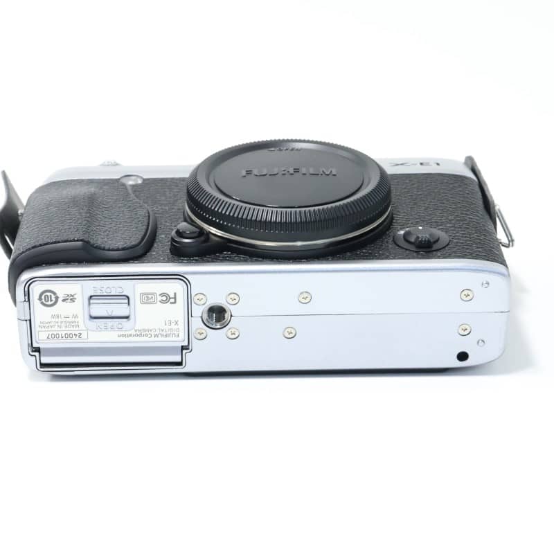 富士フイルム FUJIFILM X-E1 ボディ シルバー AB-ランク 中古｜フジヤ