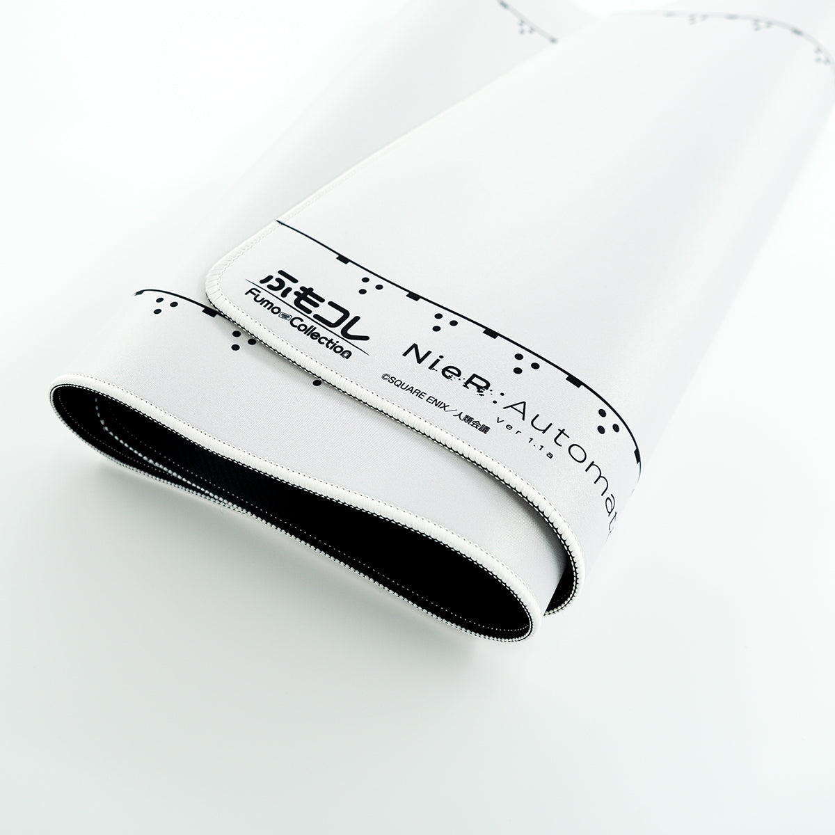 ふもコレ × ニーアオートマタ マウスパッド A 白｜ふもコレ(Fumo