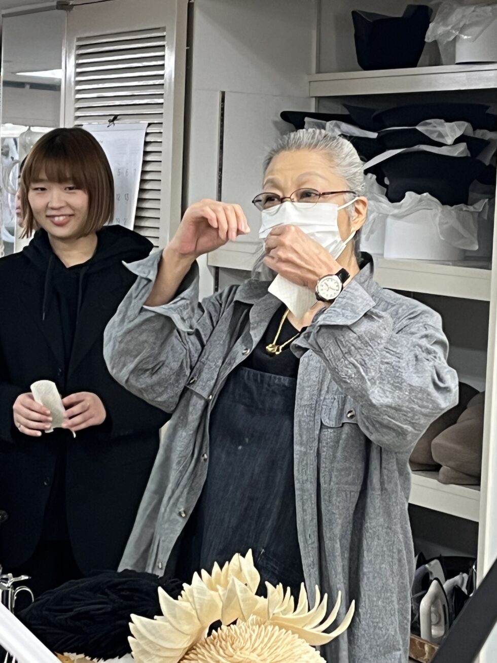 山本ひとみゼミで神戸の老舗帽子専門店「Maxim（マキシン）」の工房を