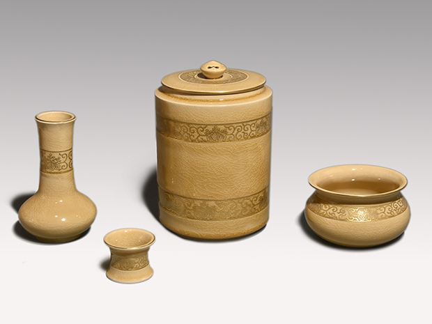 薩摩焼 桐唐草皆具 橋本陶正山（作) 共箱 而妙斎箱書 | 古美術ささき