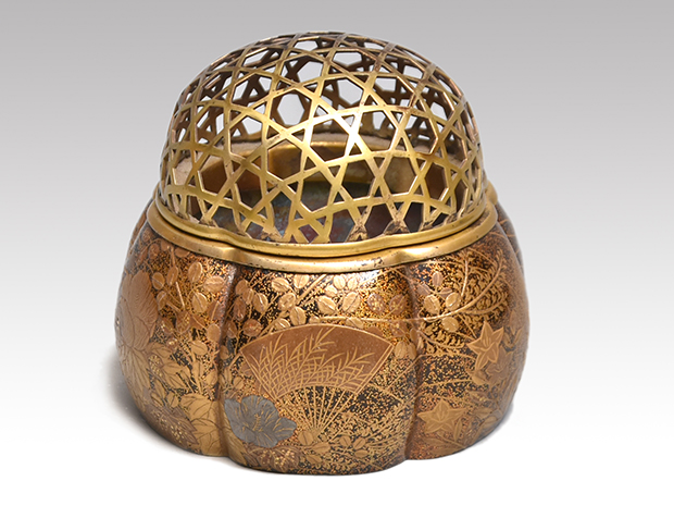 阿古陀香炉 梨地に金銀秋草蒔絵 江戸時代 火取香炉 香道具 | 古美術ささき