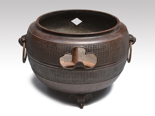 唐銅象足眉風炉 伊予芦屋 慶長後期 長野烈極書 大西清右衛門箱書は宝暦