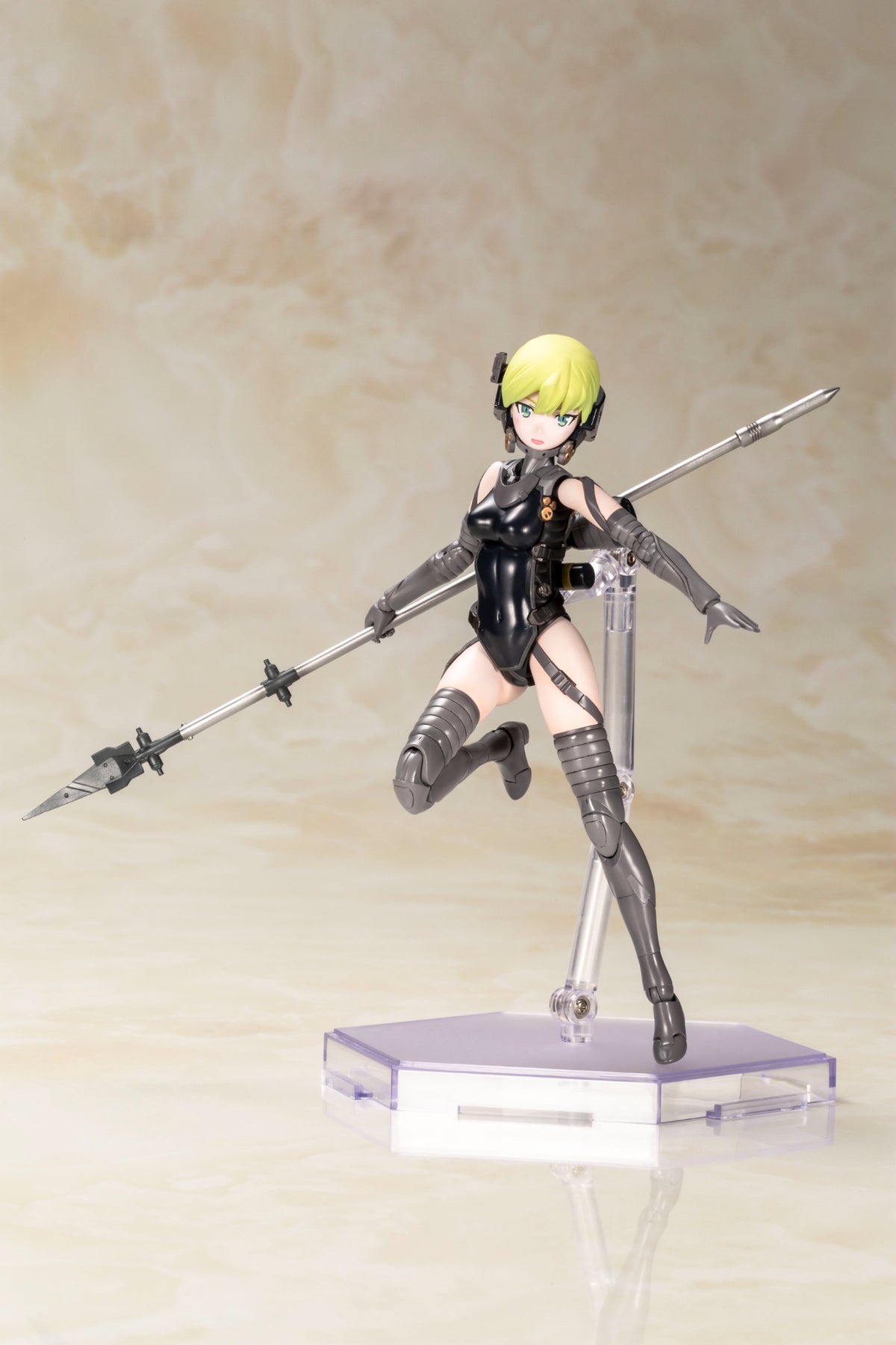 KP550_ludens_black_06_1200x.