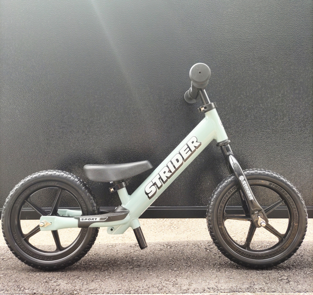 STRIDER 2023限定カラー『アイスブルー』入荷致しました✨～ | コンズ