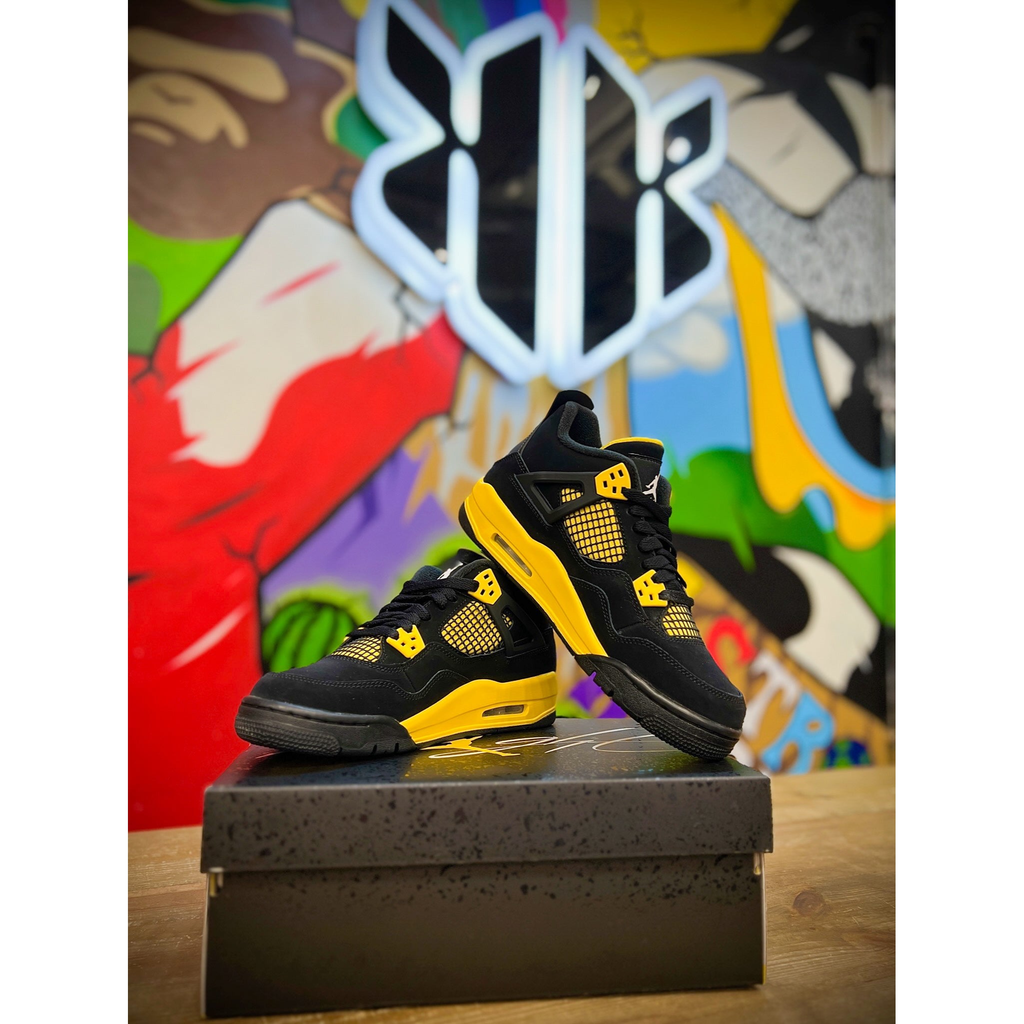 Jordan 4 Retro Thunder (2023) | Jordan's | KershKicks