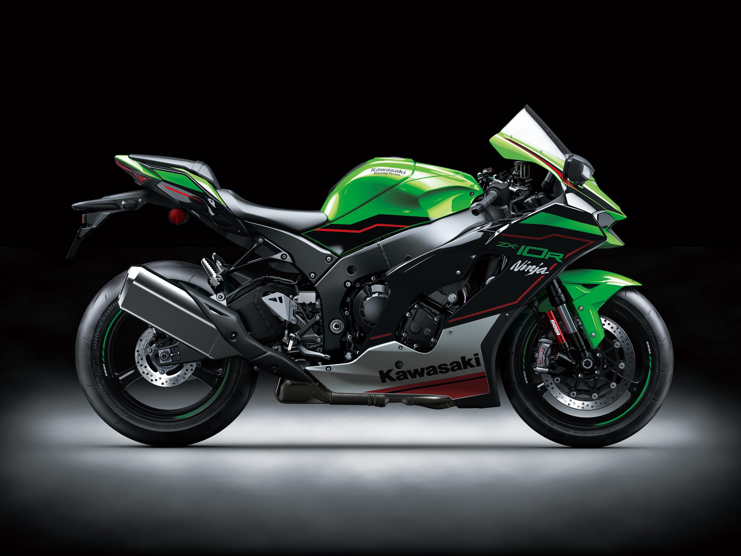 カワサキ×アディダス! 初のコラボレーションスニーカー「KAWASAKI ZX
