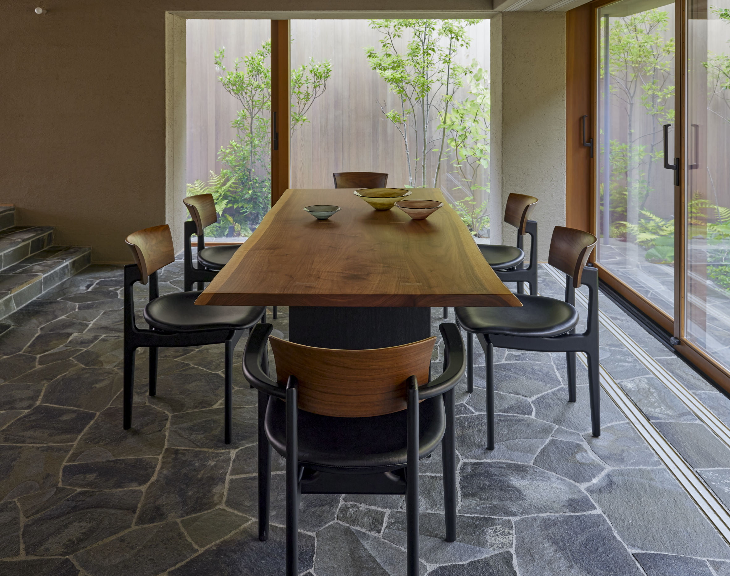 PREMIUM TABLE - 国産無垢家具は飛騨高山発の家具メーカー KASHIWA