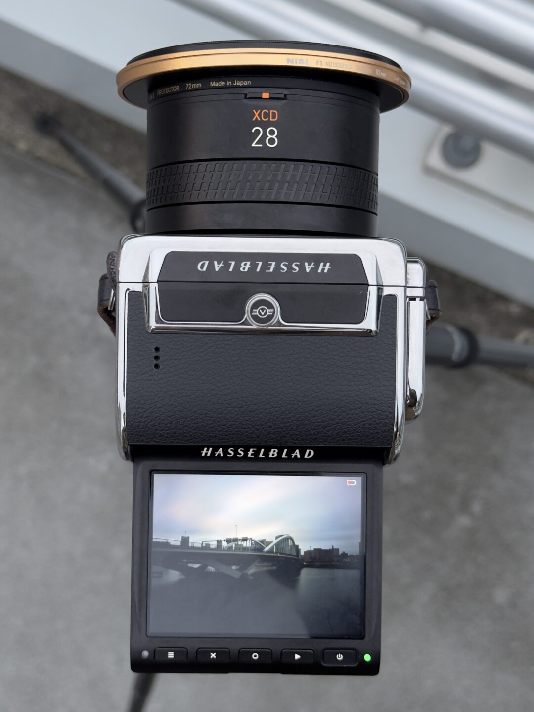 解像力と色再現の革新｜Hasselblad 907X & CFV 100Cによる都市景観の