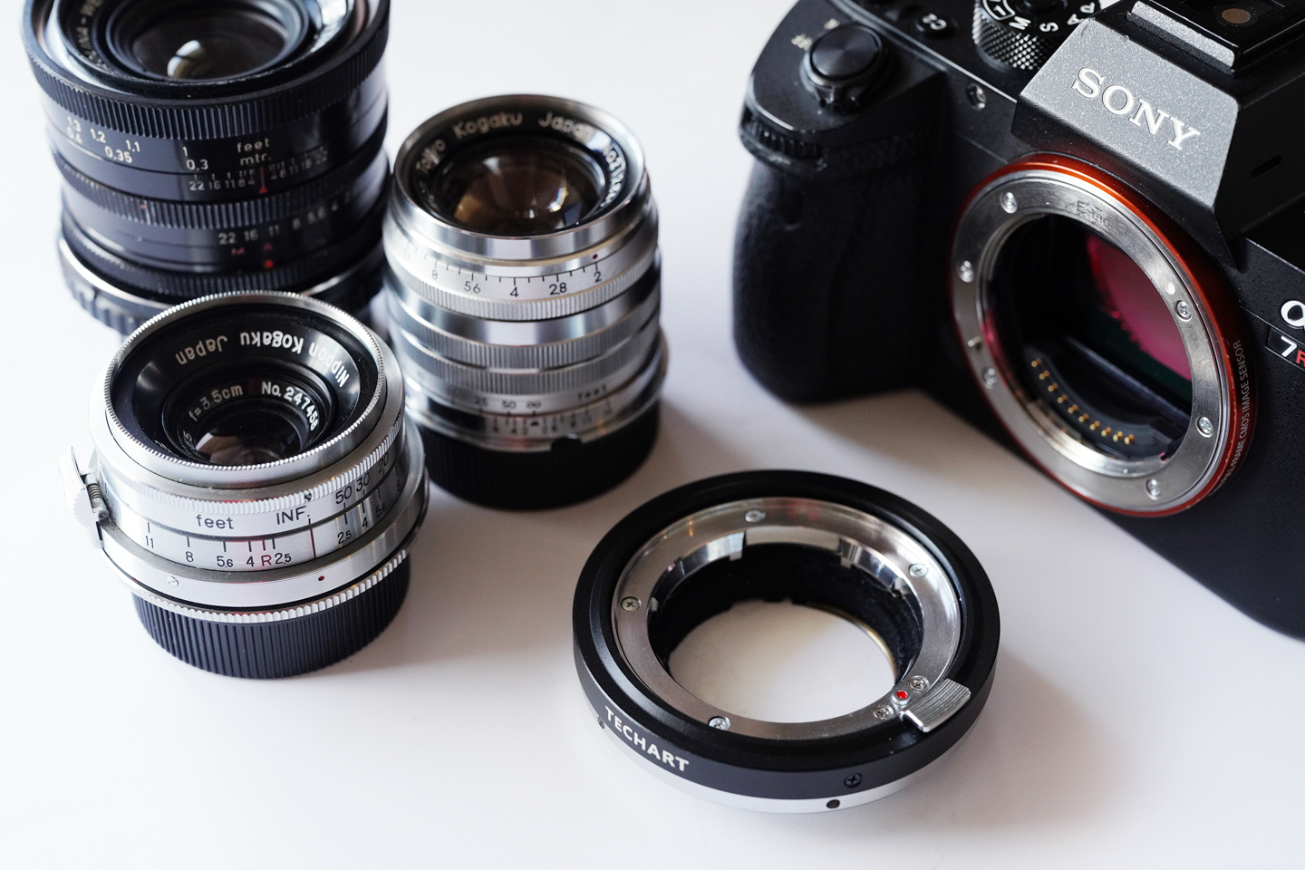 オールドレンズをAF化する電子マウントアダプターで「温故知新」 | ShaSha