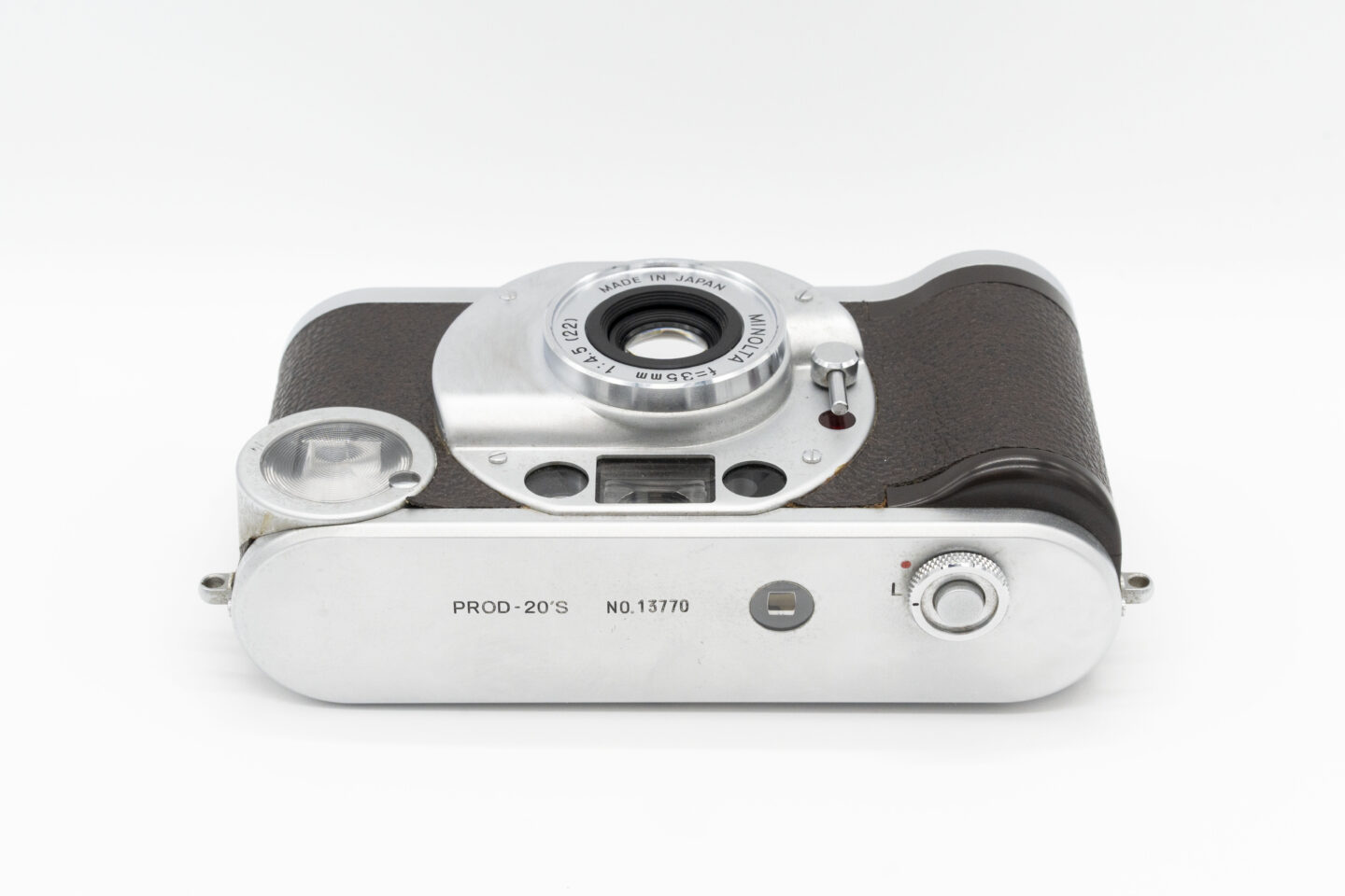 フィルムカメラ】レトロデザインが魅力のフルオートコンパクトカメラ