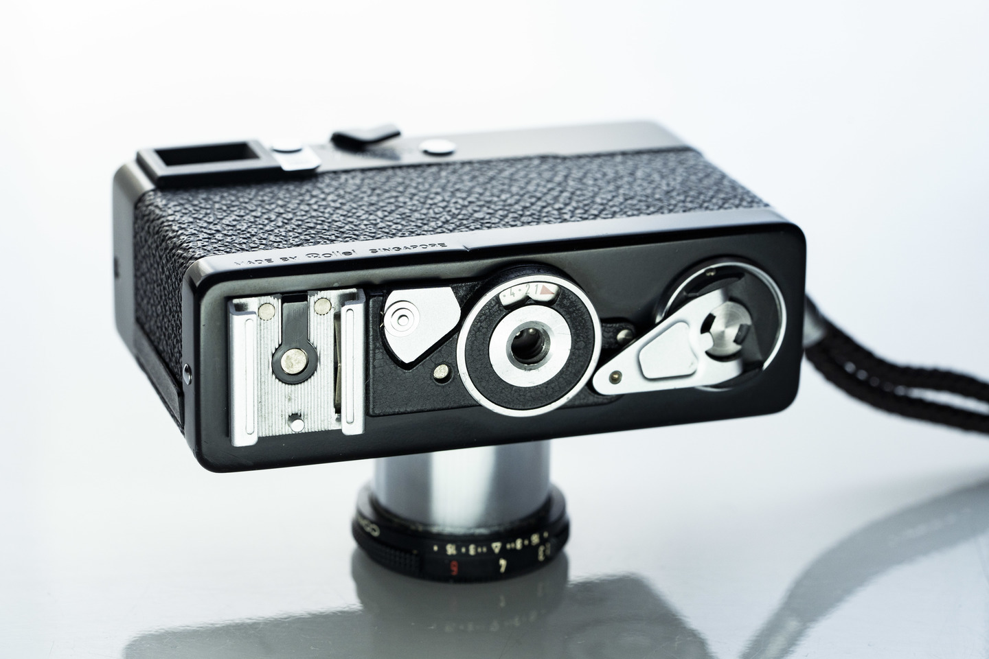 フイルムカメラ】小さなボディに大きな魅力が詰まった「ローライ35