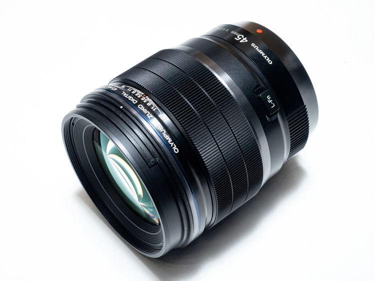 オリンパス M.ZUIKO DIGITAL F1.2 PRO 単焦点レンズシリーズ｜ポート