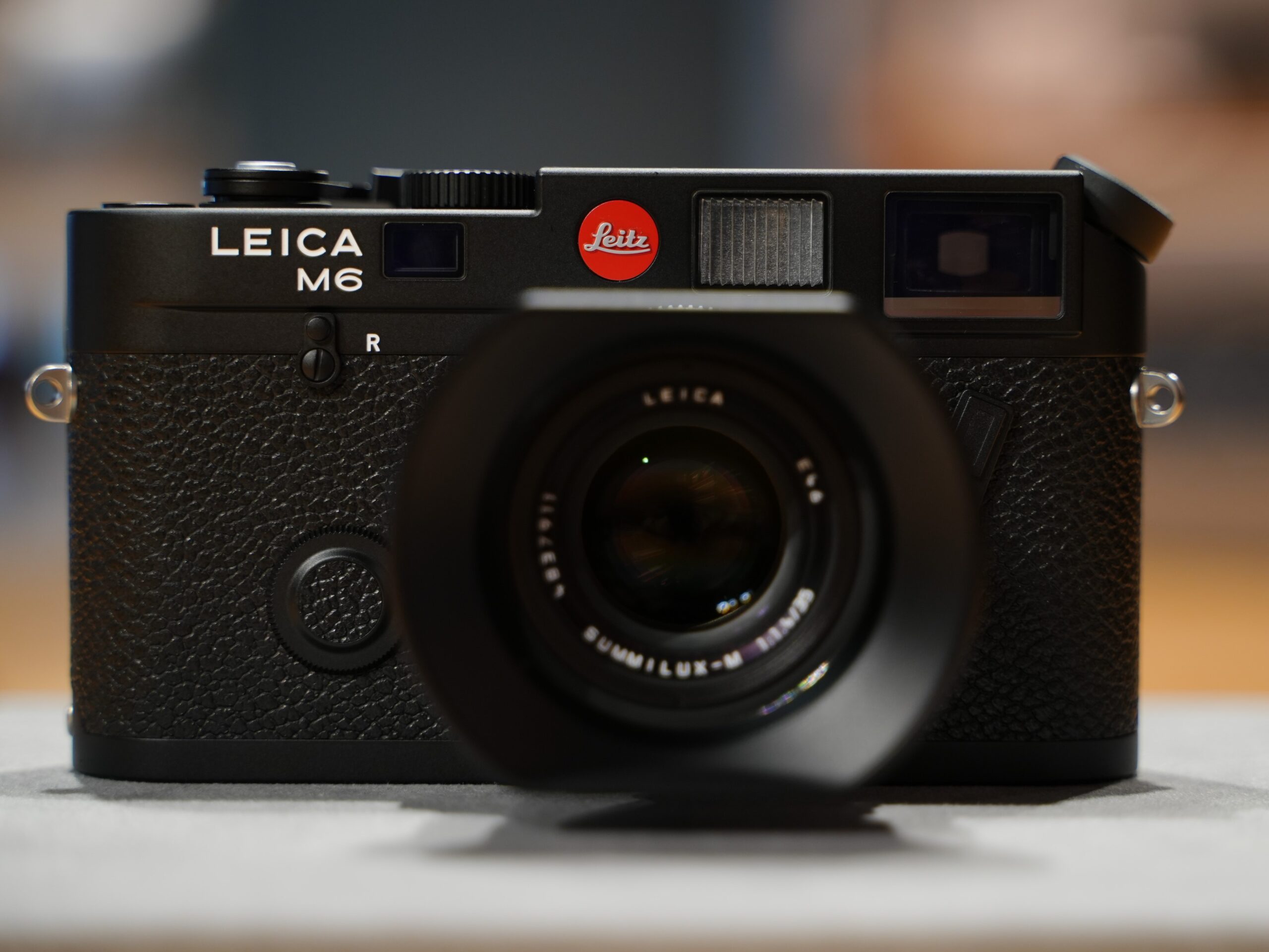 新宿 北村写真機店のカウンターで、お薦めライカを味わい尽くす｜Vol