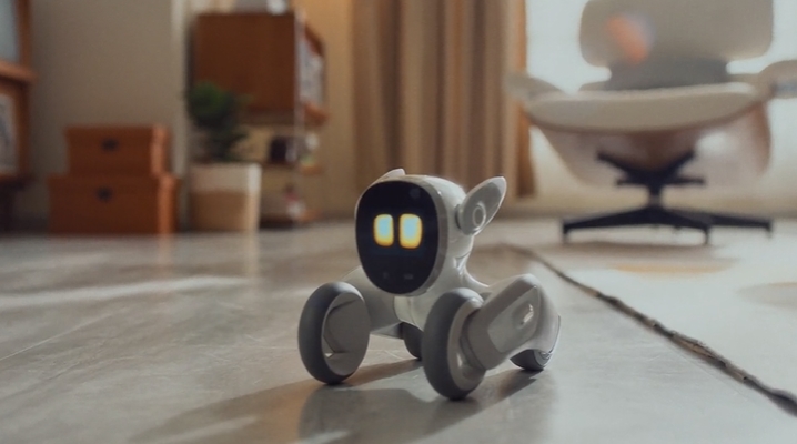 人間のジェスチャーや表情を認識する、4輪ペットロボット Loona(ルーナ