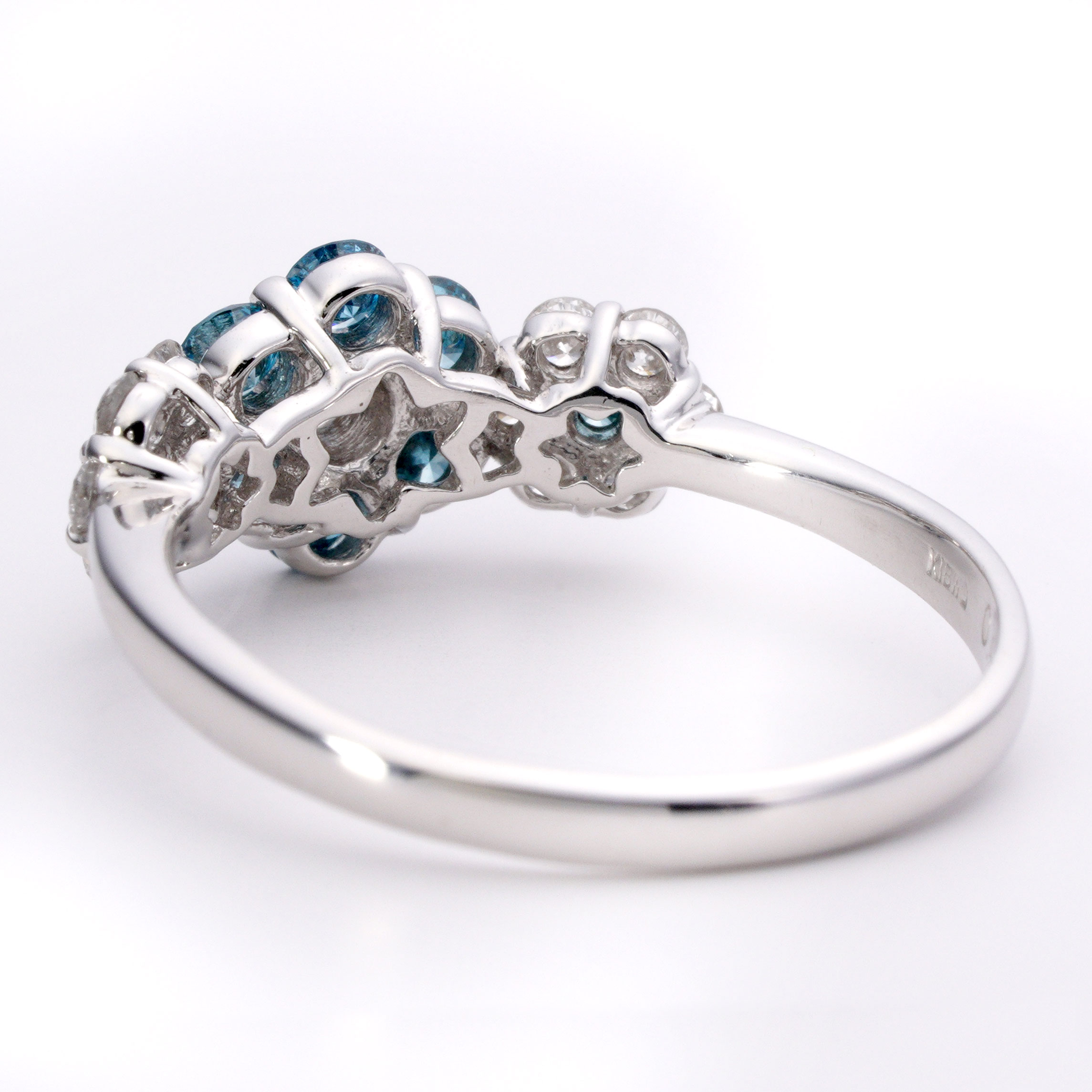 Shop KUBOTA / ブルーダイヤモンド&ダイヤモンド 0.41ct K18WG リング