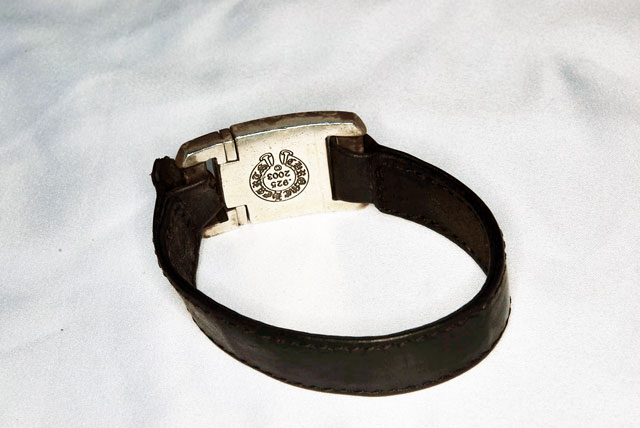 クロムハーツ ハーネス クラスプ レザーブレスレット レザー交換