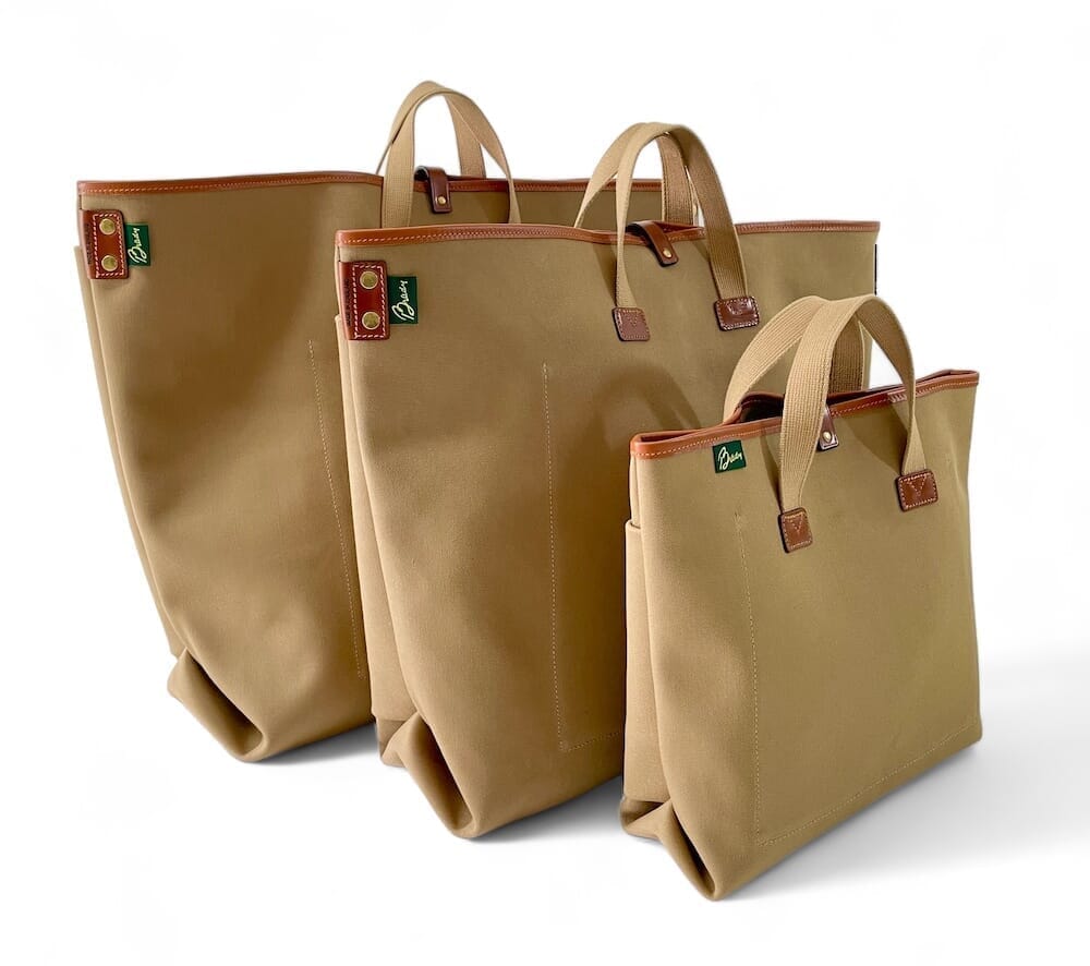 ブレディが手がけた、ミニマムで美しいディスイズアのBase Tote。その