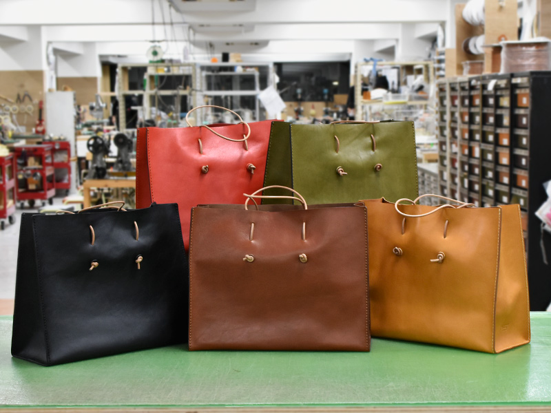 新作！革紙袋の作り手インタビュー｜革鞄・革小物のHERZ公式通販