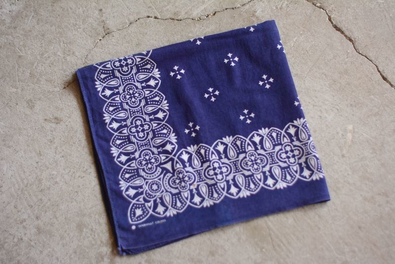 1960s クロスモチーフ バンダナ - 古着屋HamburgCafe