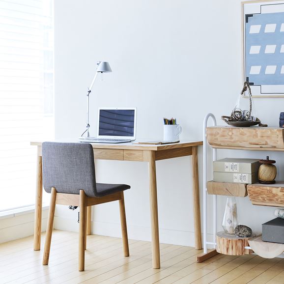 STILT TABLE 1000 White｜ダイニングテーブル｜IDEE SHOP Online