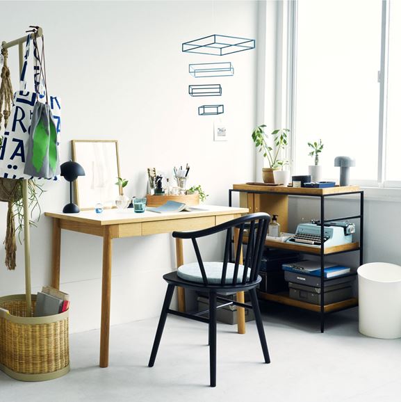 STILT TABLE 1000 White｜ダイニングテーブル｜IDEE SHOP Online