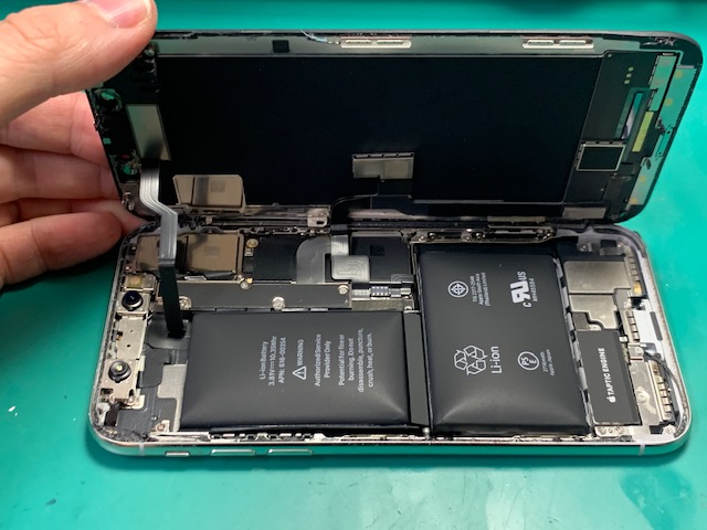 iPhoneXの液晶交換とバッテリー交換をご案内 | iPhone修理アイサポ