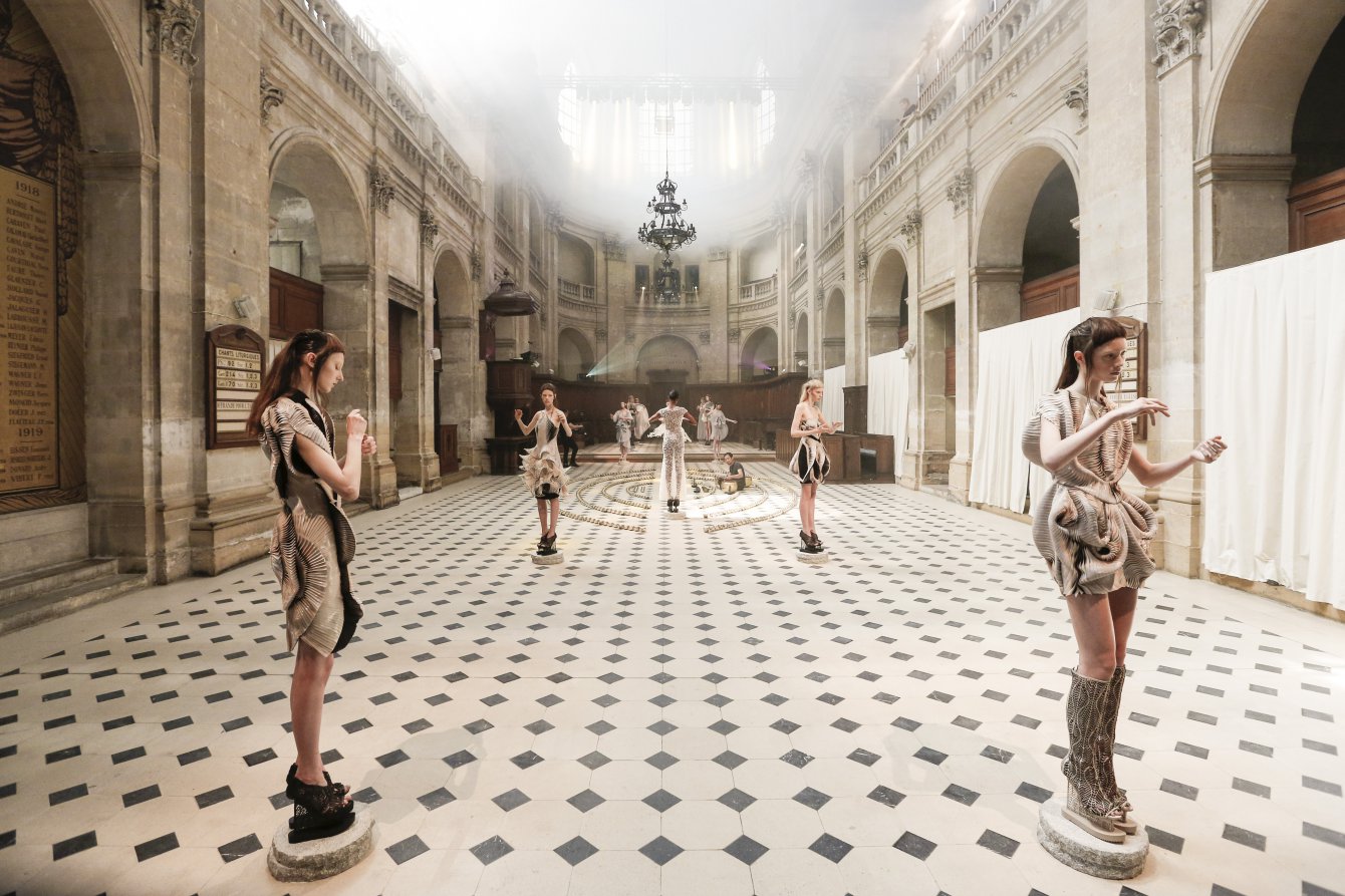 Seijaku | Haute Couture | Iris van Herpen