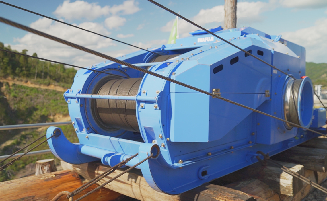 架線集材システム（グラップル付集材機械） | イワフジ工業株式会社