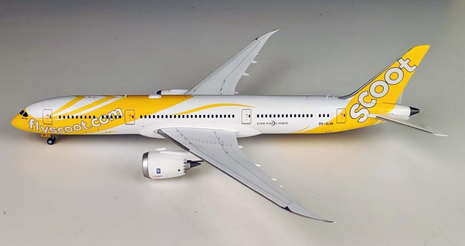 www.JetCollector.com: JC WINGS Scoot B787-9 9Y-OJA 1:200 JC2SCO755