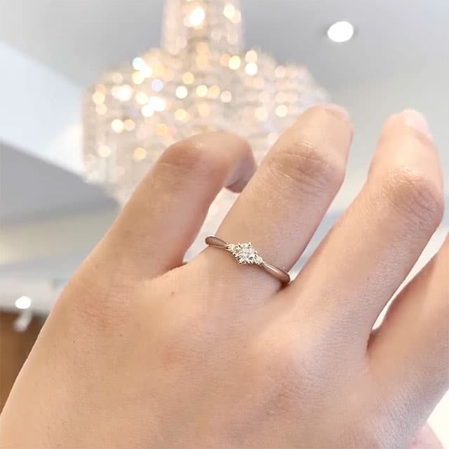 ディズニー｢美女と野獣｣ トゥルー・ビューティー 婚約指輪