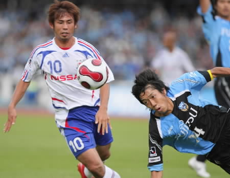 サッカーJリーグナビスコ杯準決勝第2戦・川…：熱戦・Jリーグ2007