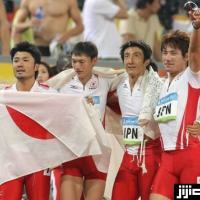 陸上男子400メートル…：北京五輪 あの笑顔を再び―日本人メダリスト