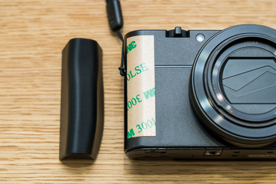 ソニーRX100シリーズ用最強グリップ決定 ちょろずや『naimonoLabo CG