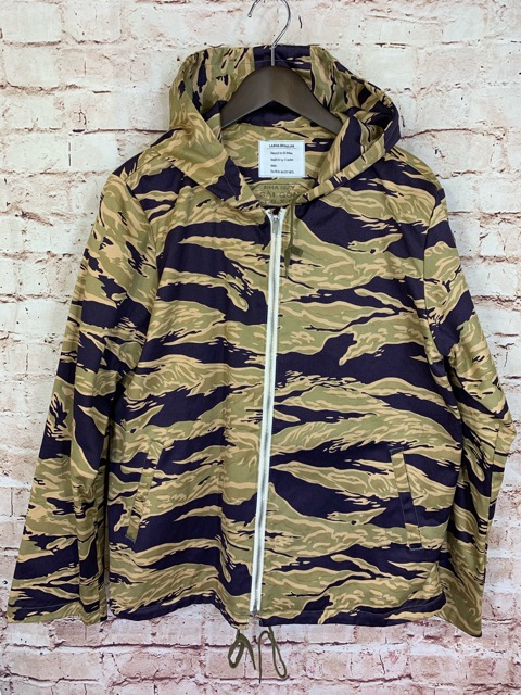 REAL McCOY'S（リアルマッコイズ）のタイガーストライプカモパーカーを