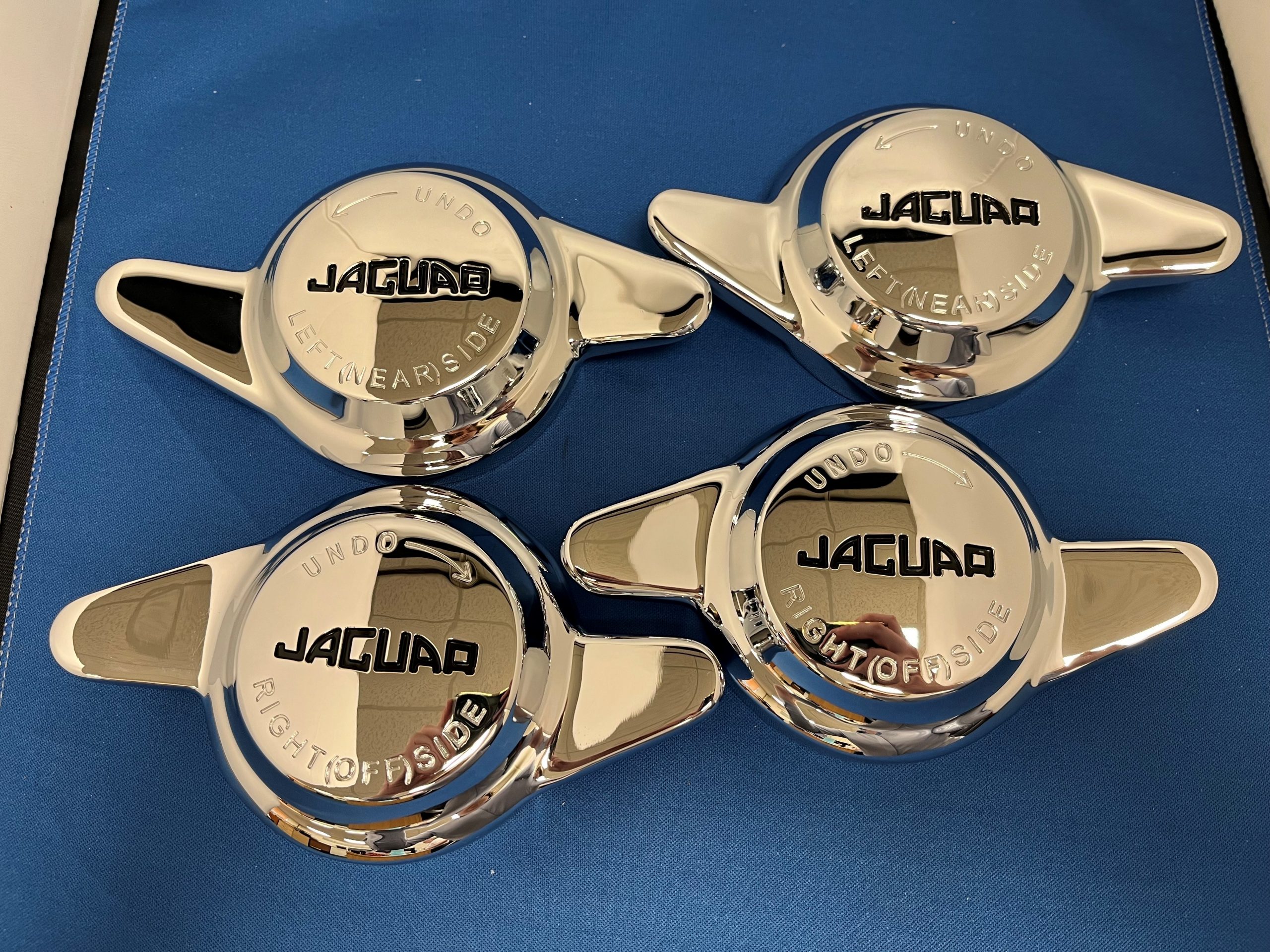Car Set Jaguar 52 MM Spinner 2 Ear (2 x K058 RH & 2 x K059 LH
