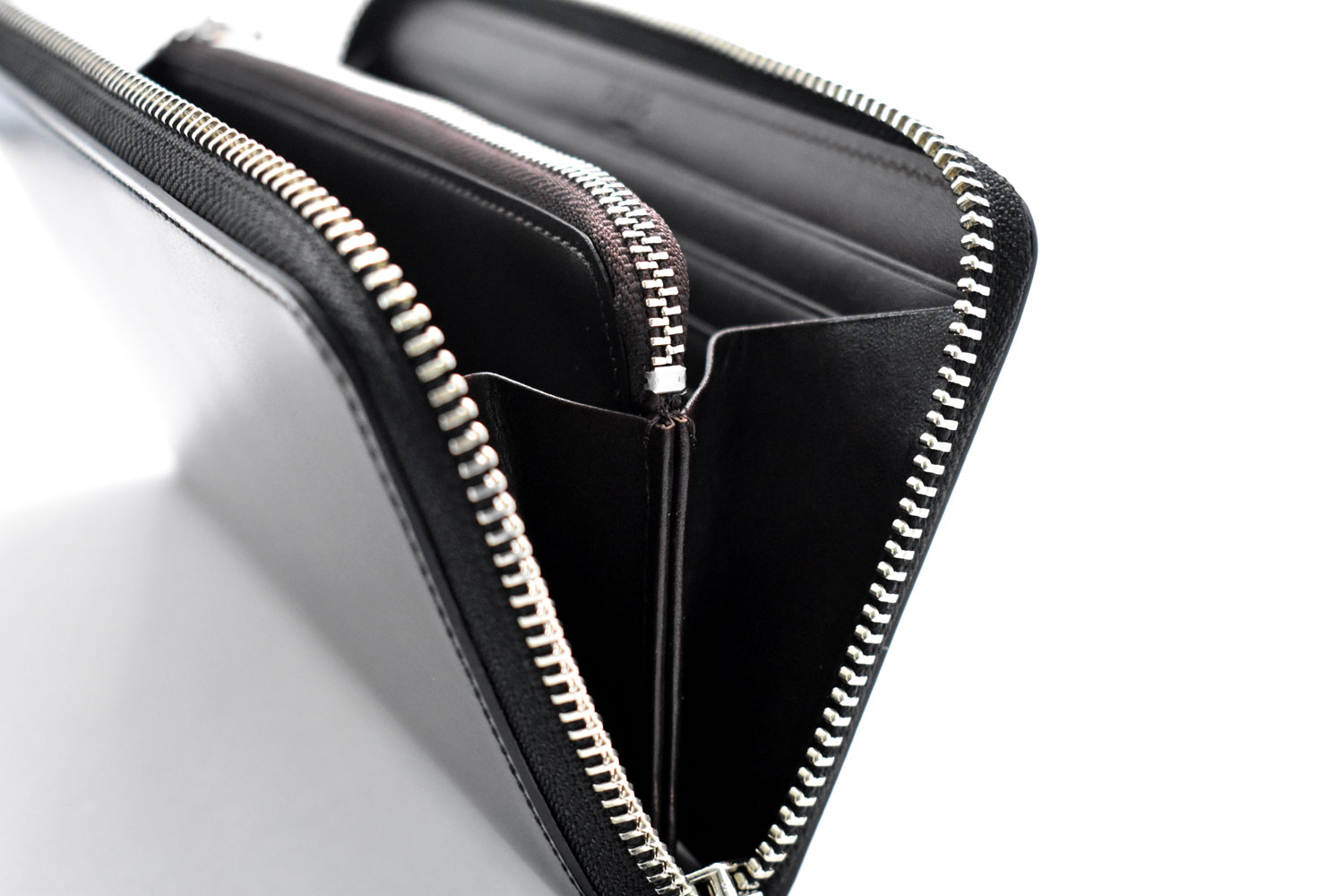 ナチュラルコードバン ラウンドファスナー長財布 「プレリーギンザ