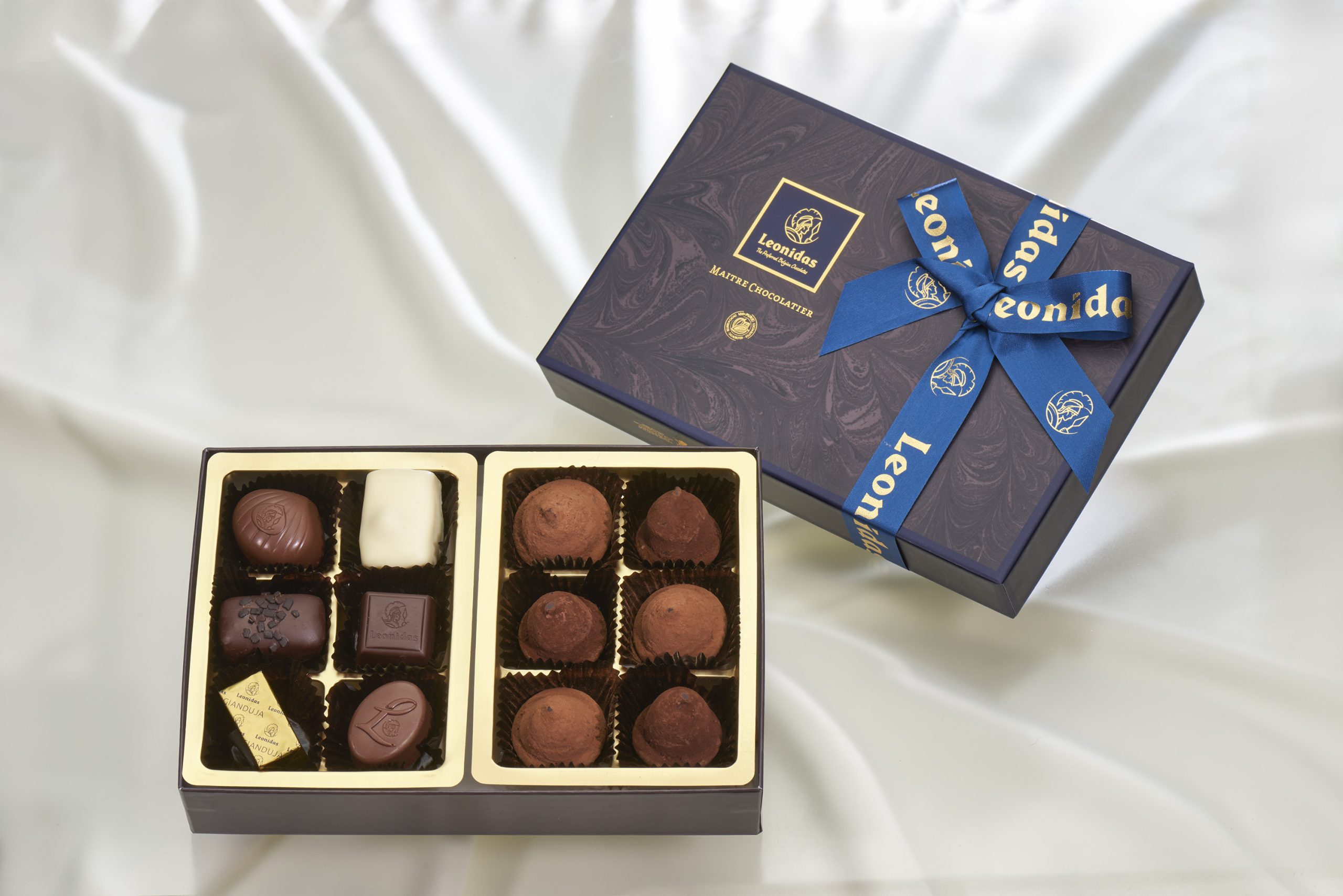 トリュフ&プラリネMixギフト12個入 - レオニダス