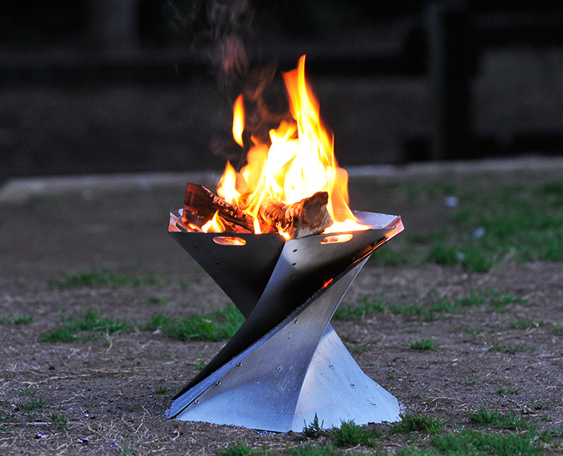 形だけじゃない！いろいろすごいオンウェーの聖火焚火台を使ってみた