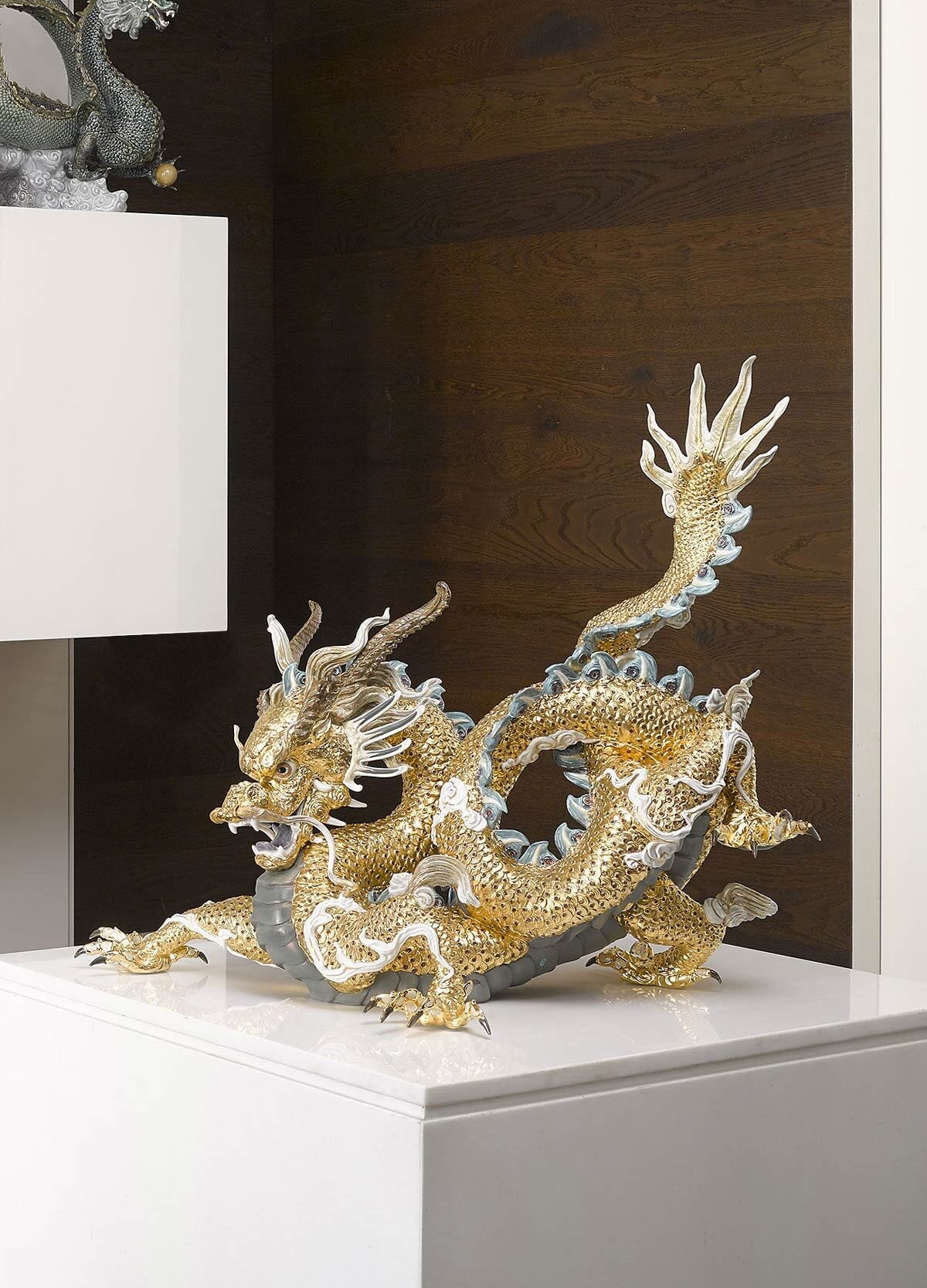 Great Dragon Sculpture. Limited Edition. Golden Lustre | Lladró® USA