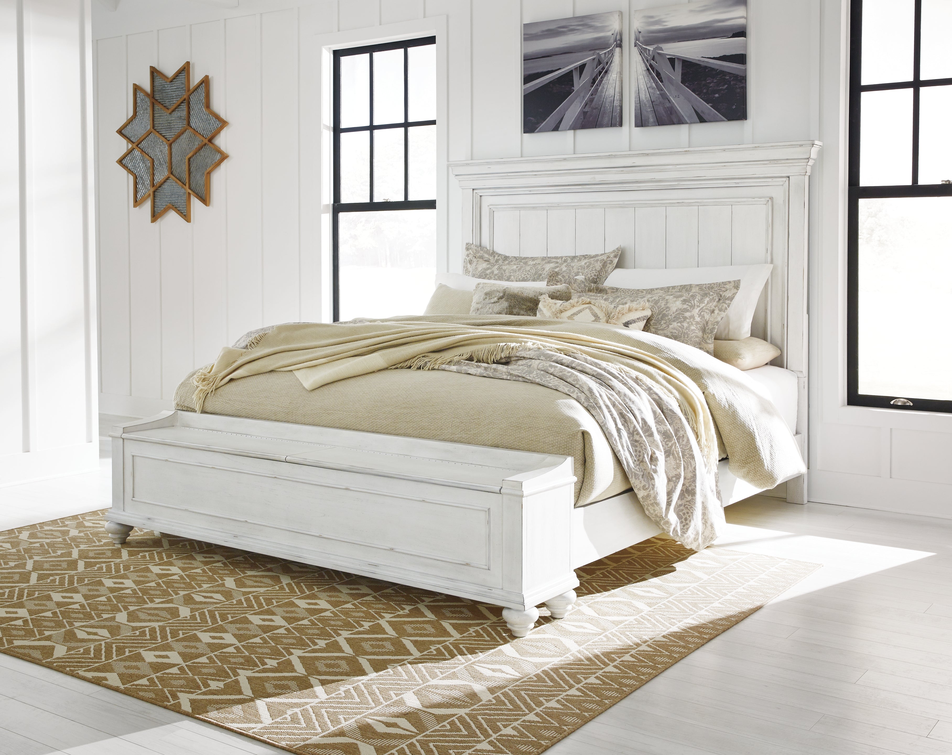 Kanwyn Whitewash King Panel Bed with Storage Bench – Luna Furniture