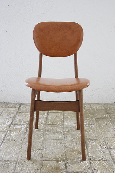 レザーチェア Pin Chair びょう打ちキャメル|インテリアショップ